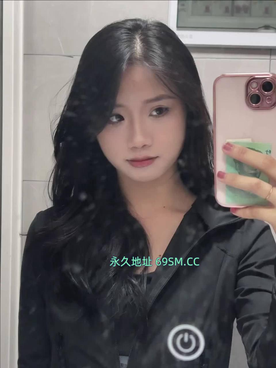 可颜射少妇