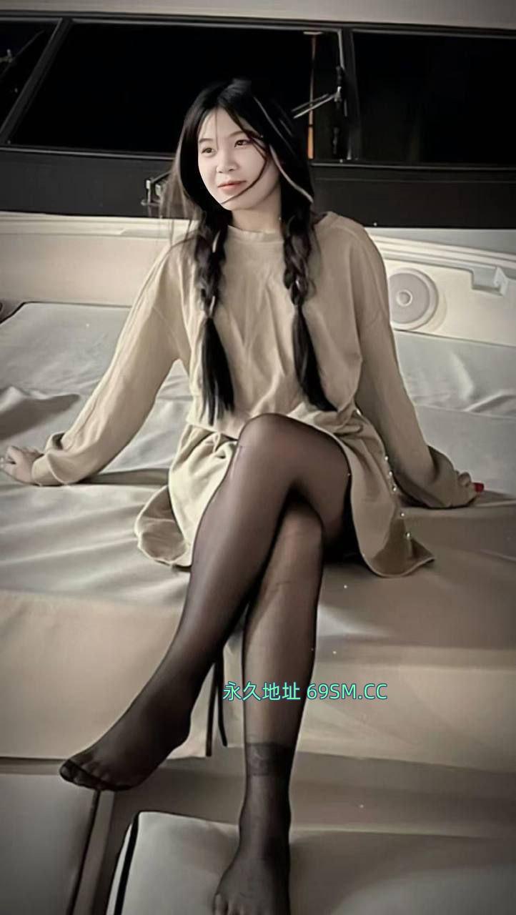 抱操黑丝马尾辫