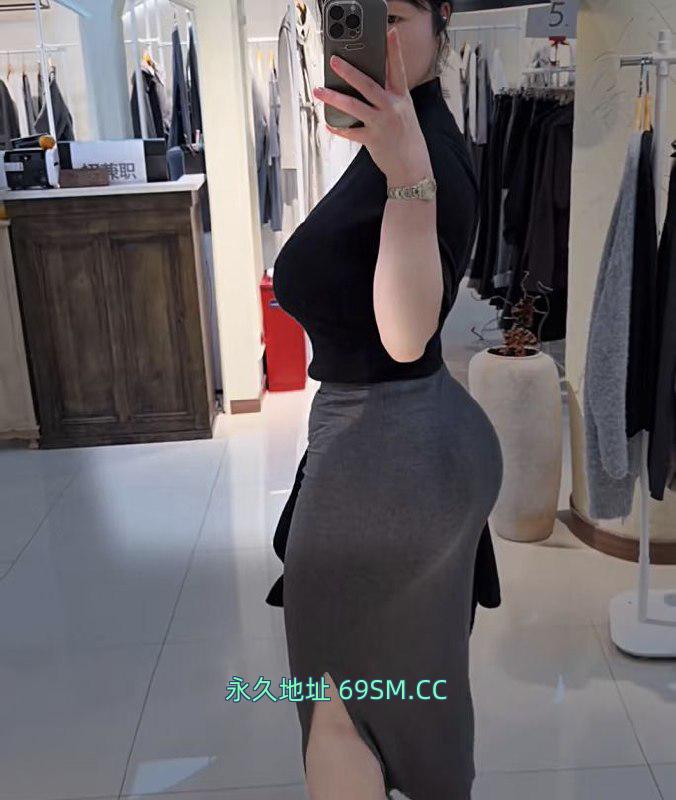 胸比头大 K乳