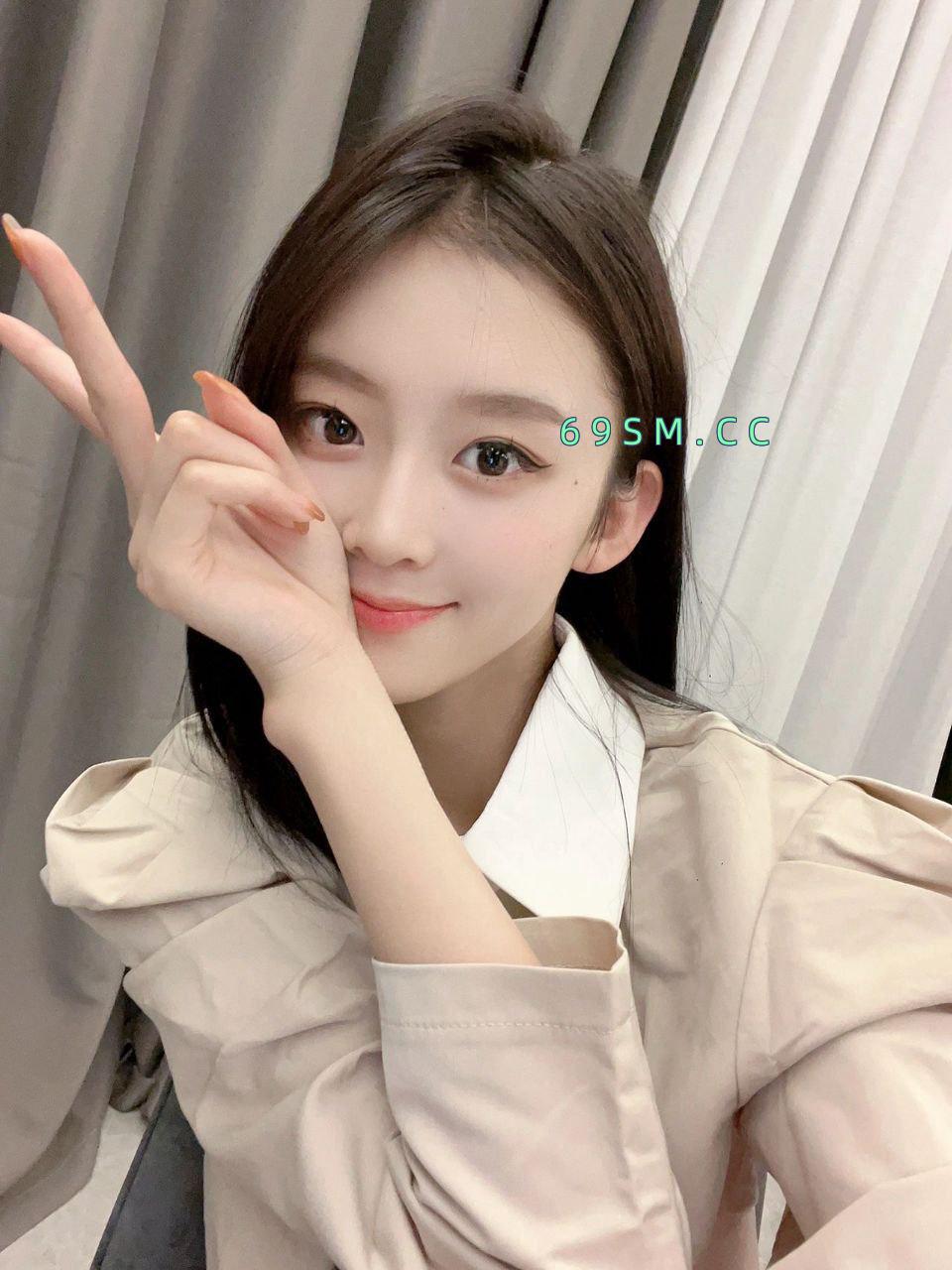 喜欢抱操的大胸妹