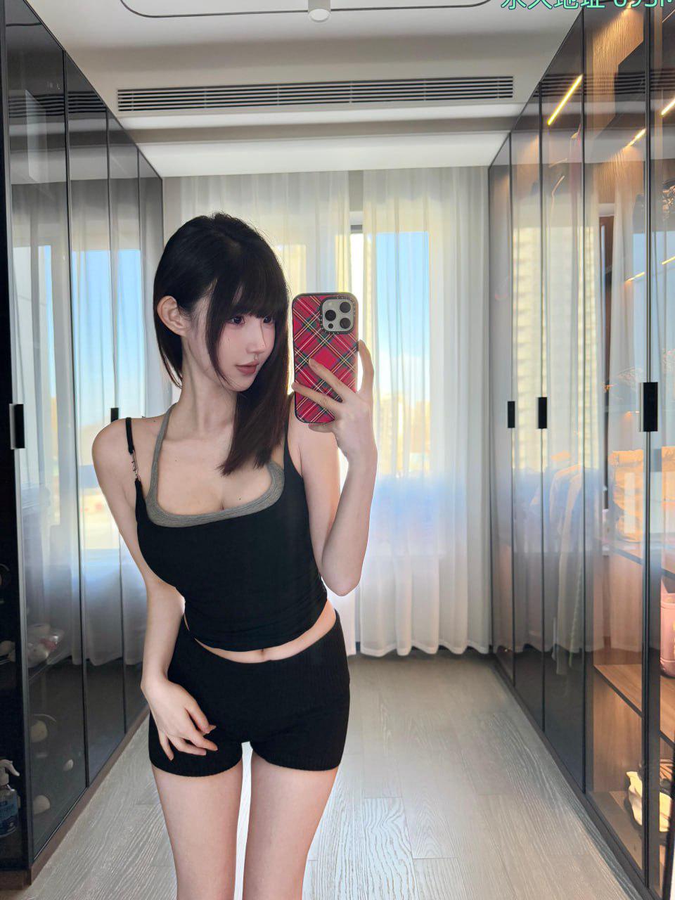 年轻36D大胸