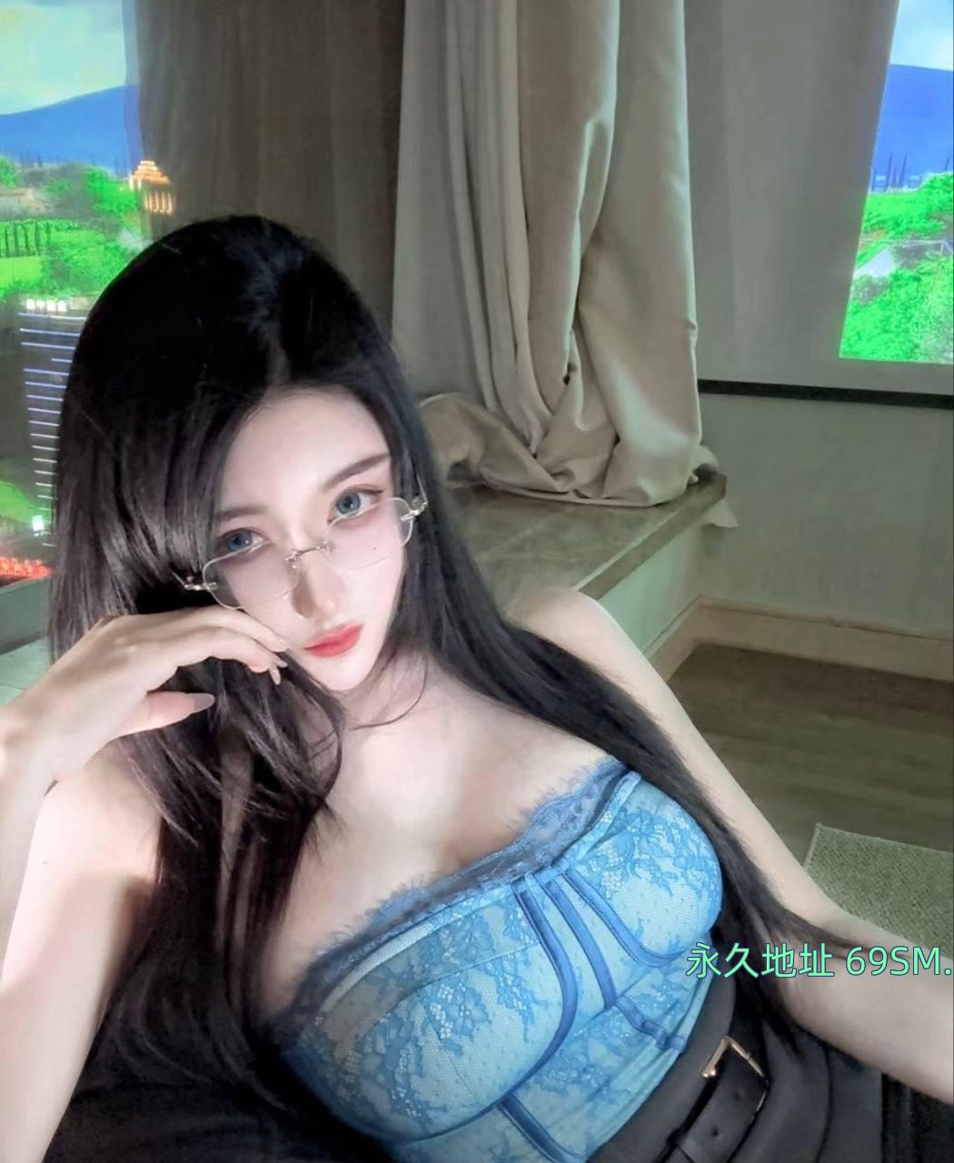 成都大奶反差婊