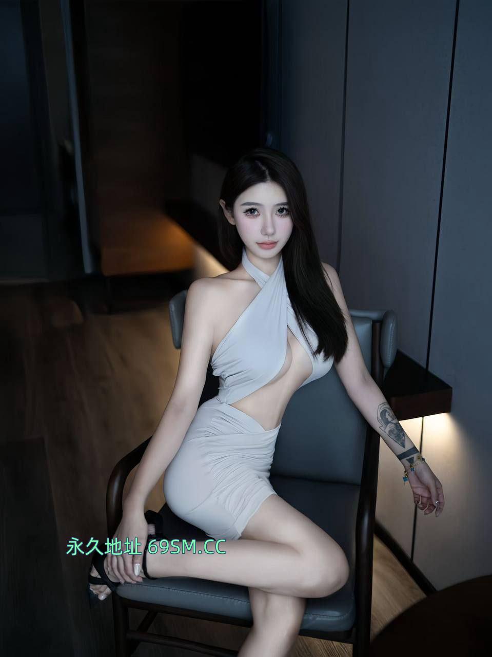 少妇肉弹推车