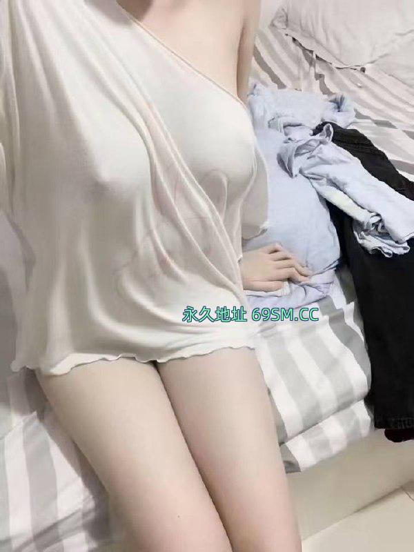 高挑巨乳少妇体验记