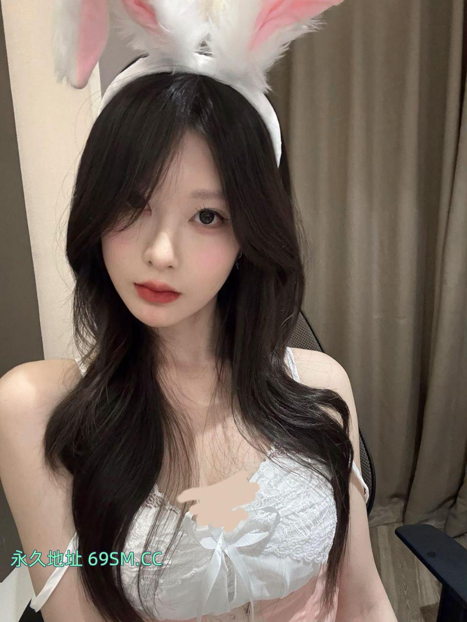 天然美乳小姐姐