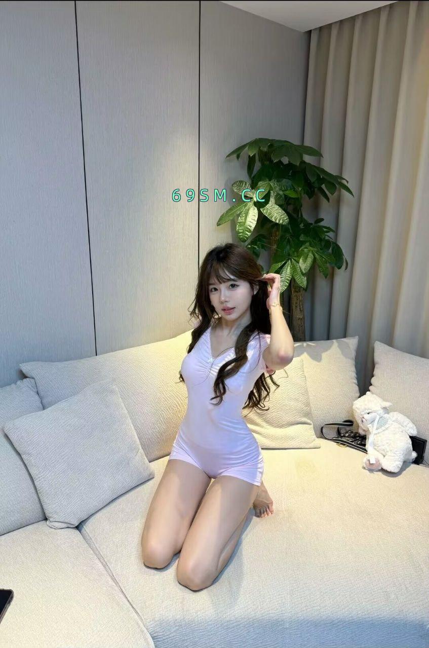 媚眼小妹儿