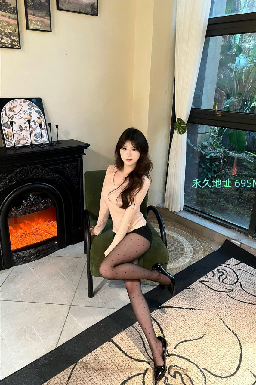 纯情女大