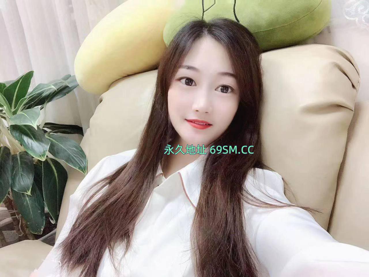 白虎粉嫩奶头小骚逼
