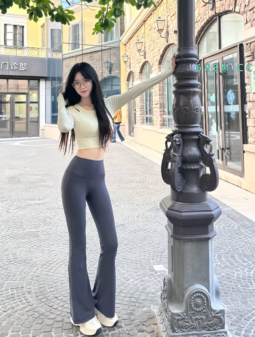 水嫩性感天然插炮机