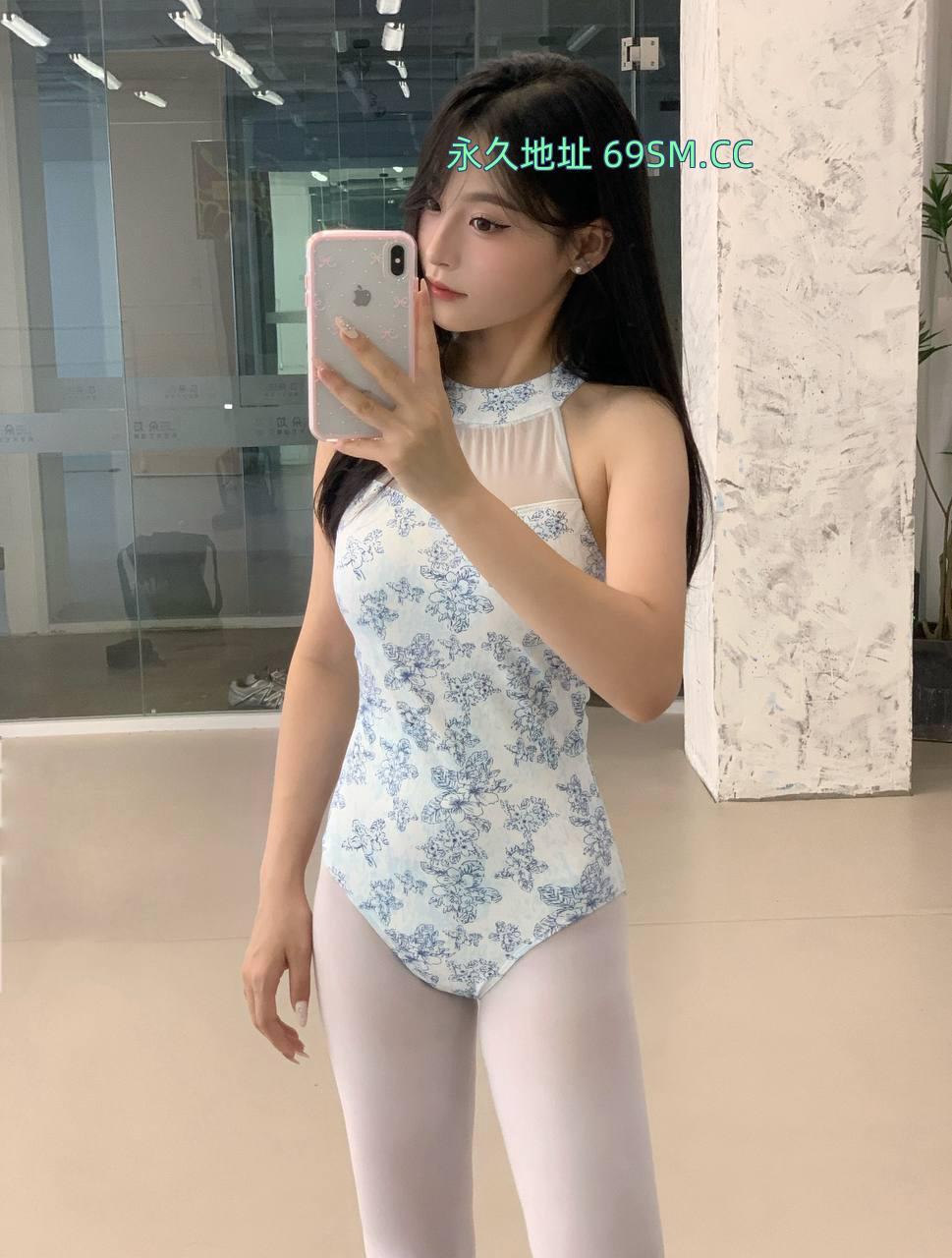 芭蕾舞练习生骚娘们