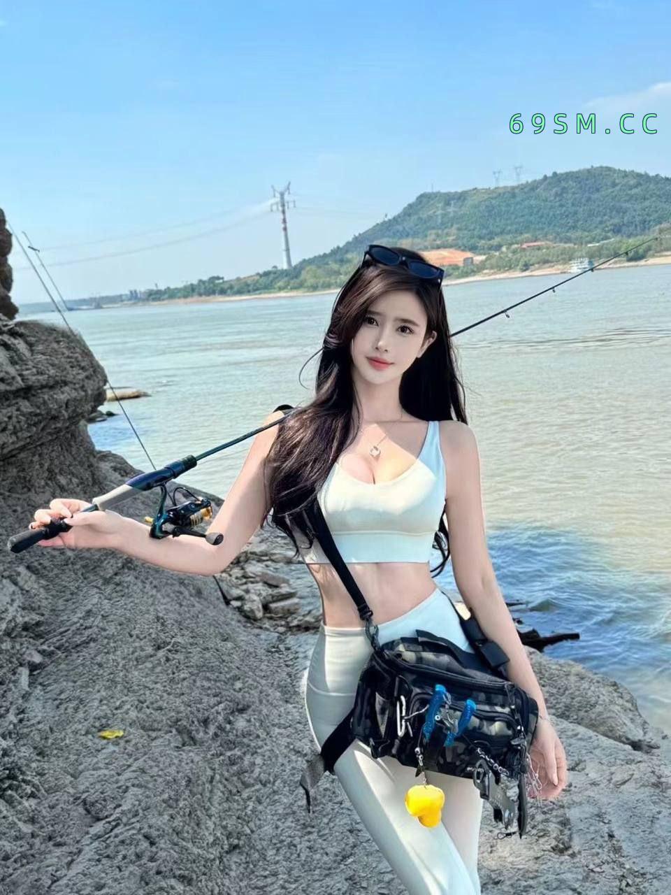 水灵的小姐姐