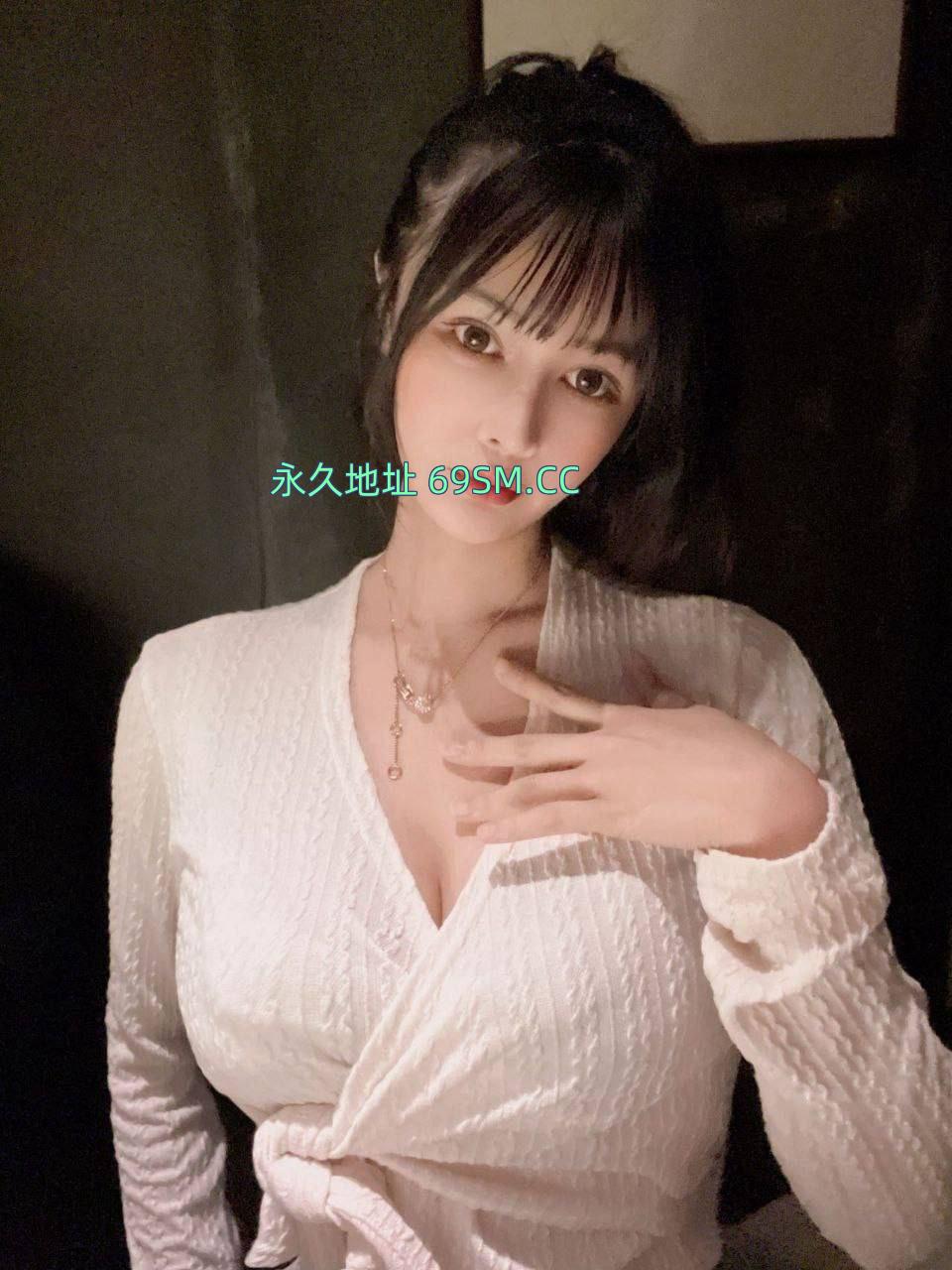 体验温柔美妇