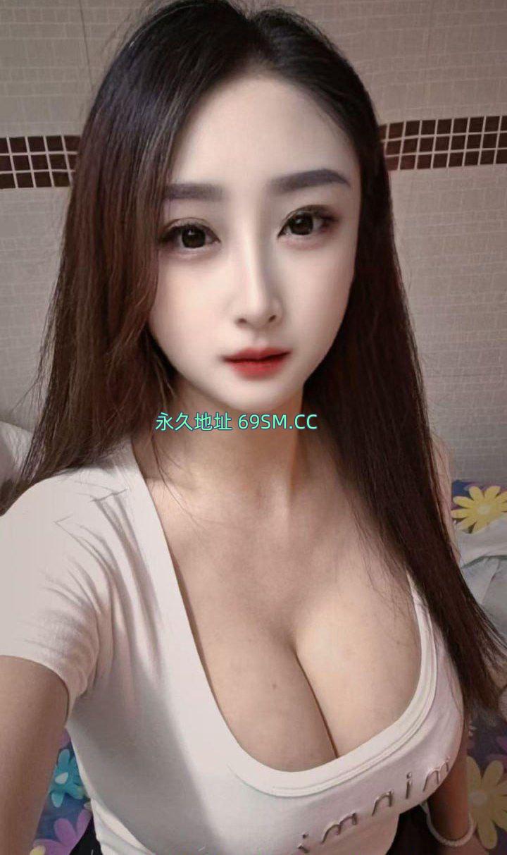 大胸成熟御姐