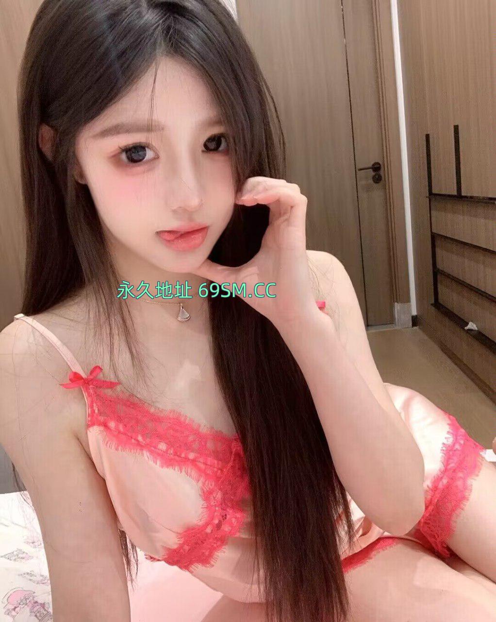 白虎女大学生