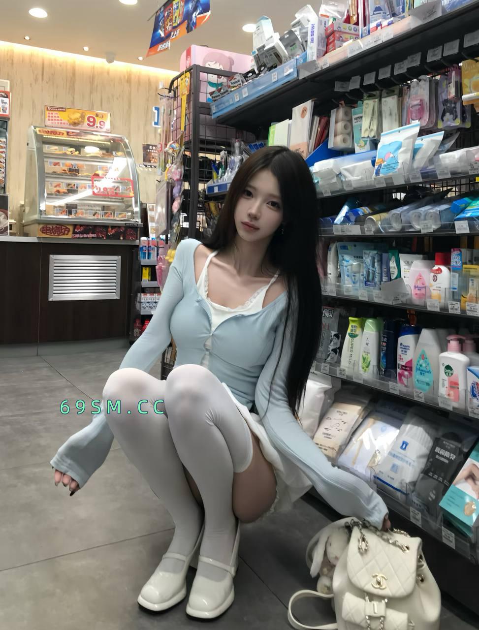 售货员前台小妹