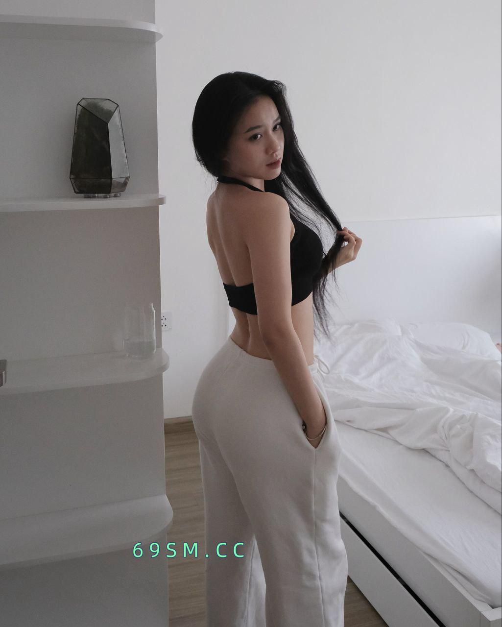 水多肤白小丽姐