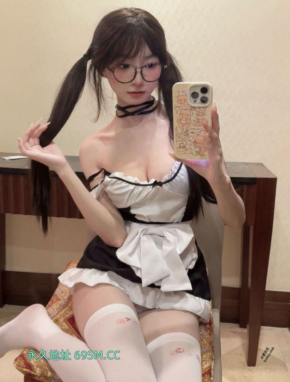 小女仆一只