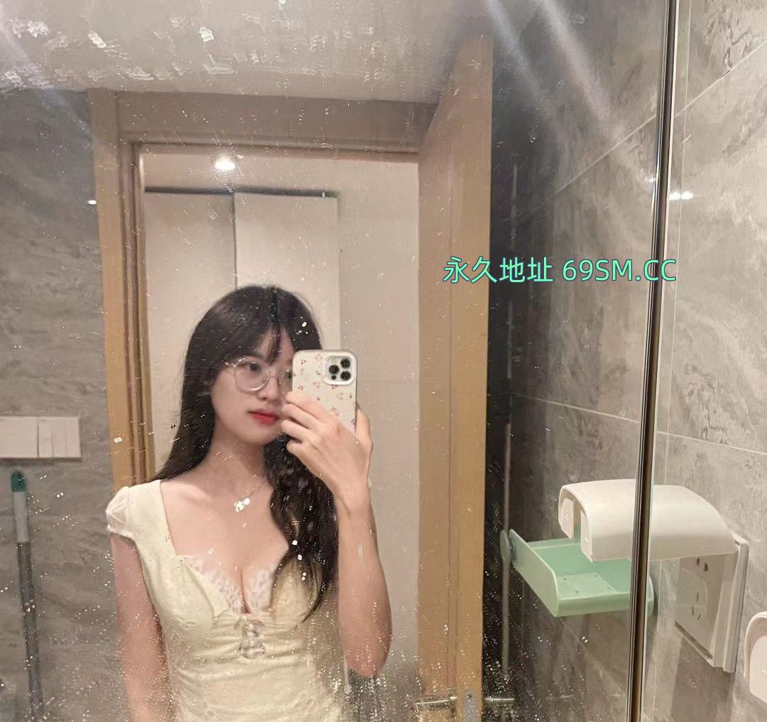 小屁股够肥