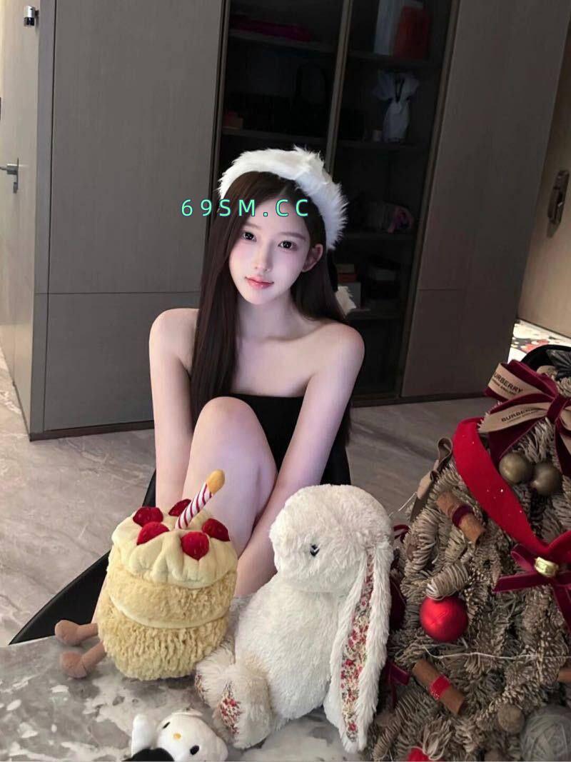 反差萌妹又白又大