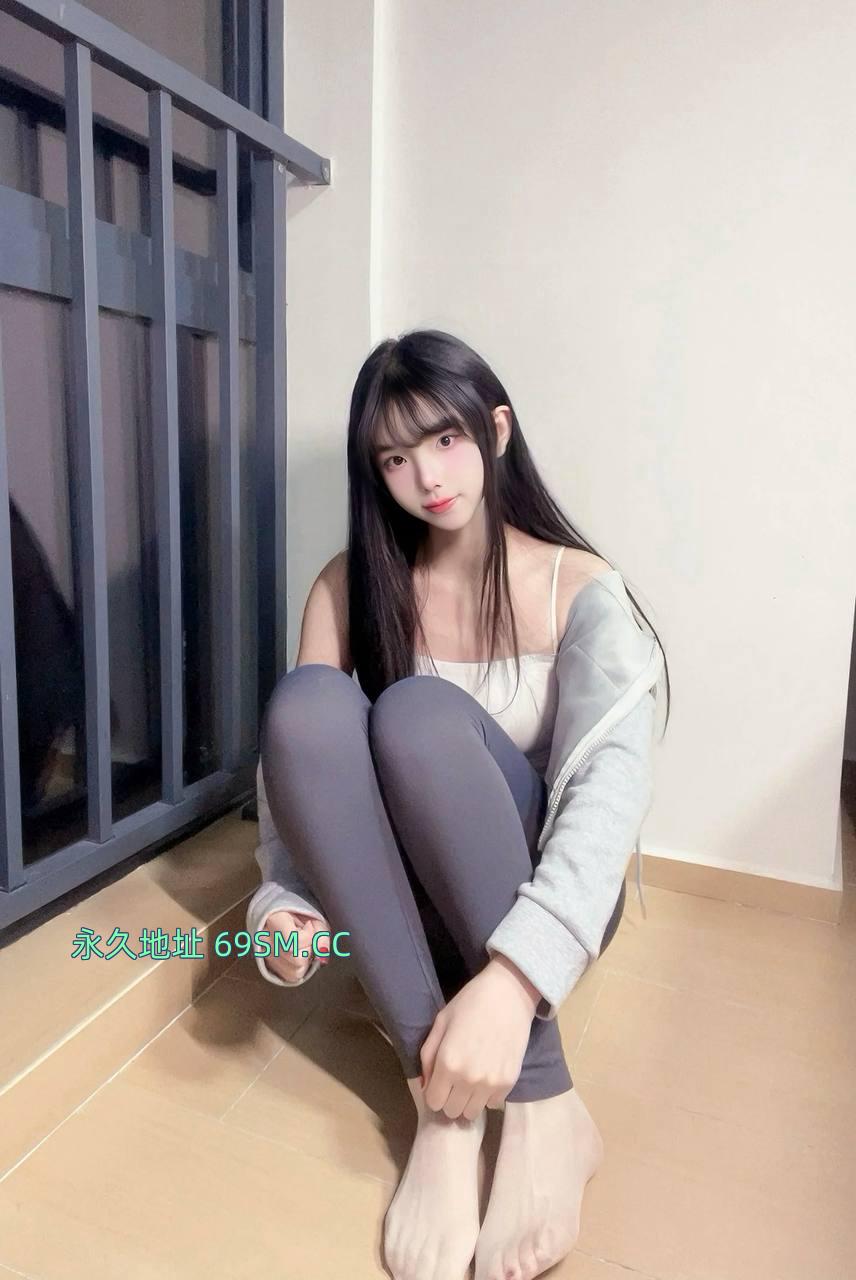 美腿艺校小姐姐