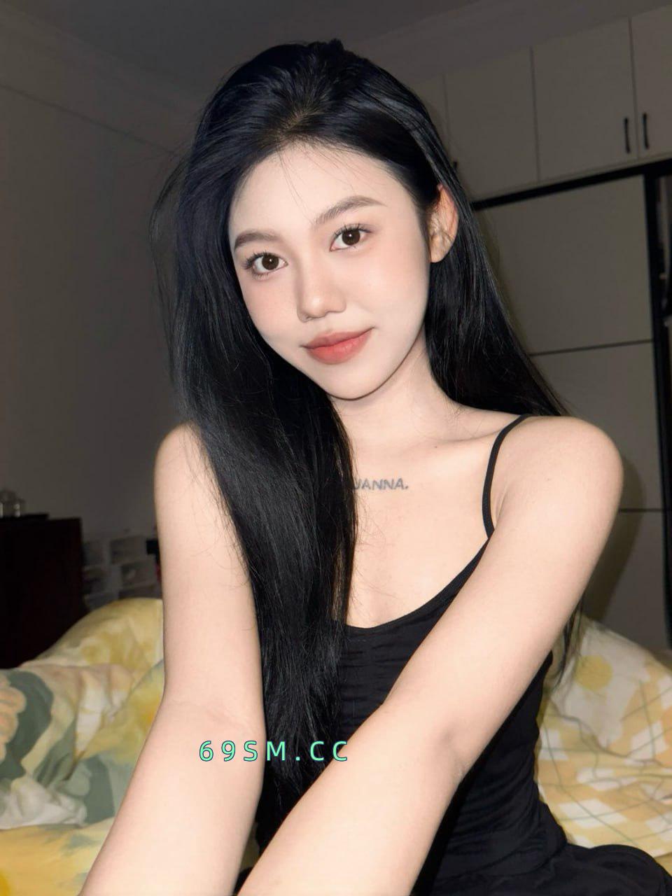 骚姐用力冲击