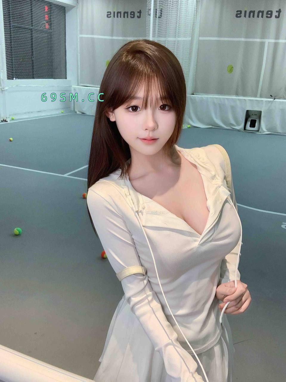 巨乳女大学生