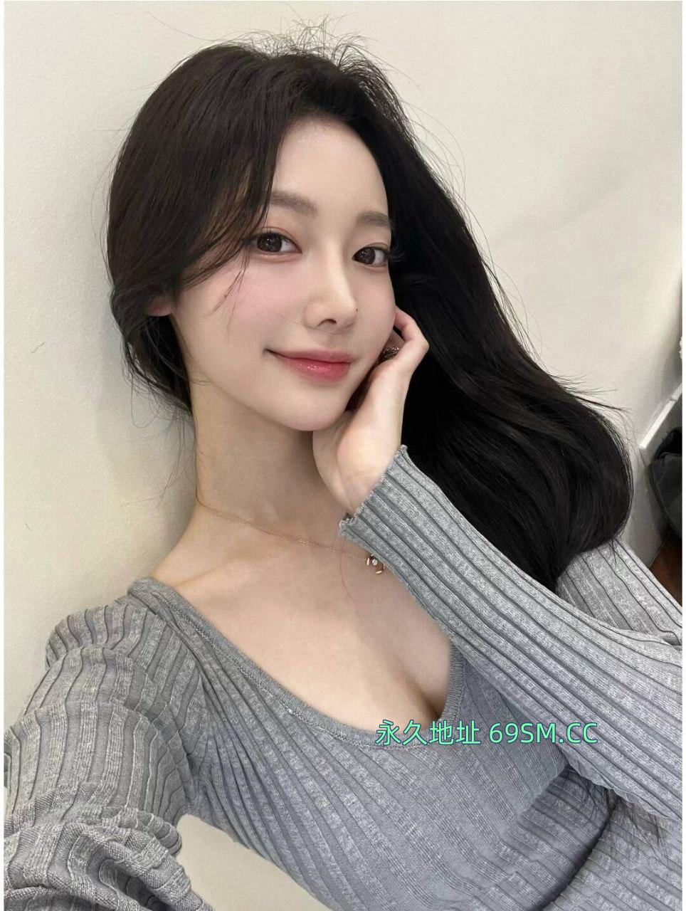 美腿小少妇