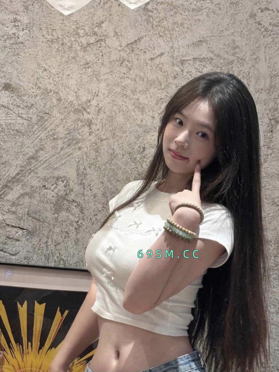 坐着操逼紧